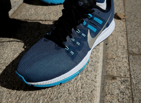 这个版本一定潮牌汇潮牌网会是你的好帮手（耐克Air Zoom Structure 18怎么样 Nike Air Zoom Structure 18实战测评）