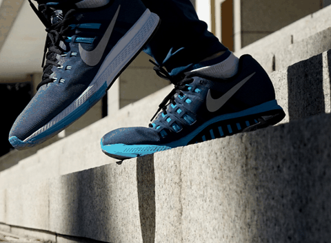 这个版本一定潮牌汇潮牌网会是你的好帮手（耐克Air Zoom Structure 18怎么样 Nike Air Zoom Structure 18实战测评）