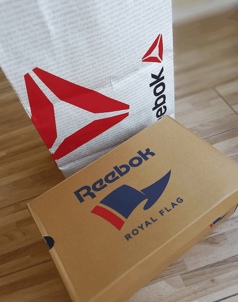 一样没有任潮牌品牌何东西送（锐步AWG93小白鞋开箱鉴赏 Reebok AWG93深度赏析）