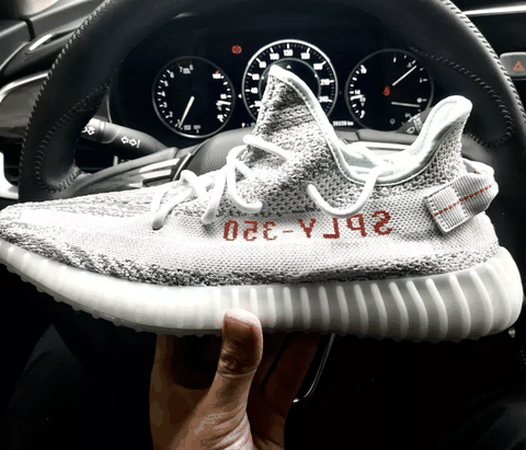 yeezy可燃冰偏码吗 椰子可燃冰尺码偏小