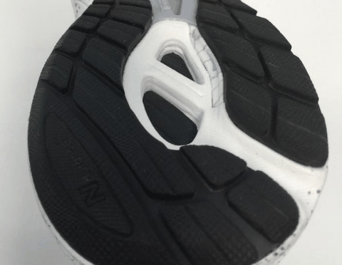 同样运用在Air Jordan M11、潮牌商城Air JordanXX9 和Adidas D Rose 7等篮球鞋上（新百伦860v8开箱鉴赏 New Balance 860v8深度评测）