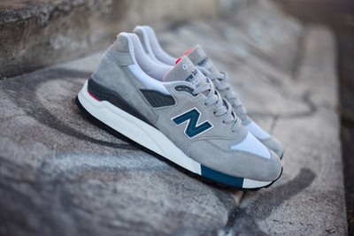 新百伦new balance复古跑鞋潮牌信息主要有5系列、9系列和千系列（NB997Color Spectrum值得入手吗 New Balance 997“Color Spectrum”多少钱）