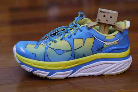 Hoka one one Clifton4跑鞋开箱图 Hoka Clifton4跑鞋实物测评