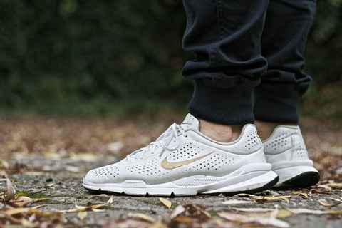 带有Zoom Air气垫的鞋潮牌汇潮牌网店子依旧是消费者首选之一（Air Zoom Spiridon奶油配色好看吗 Nike Air Zoom Spiridon “Cream”配色多少钱）