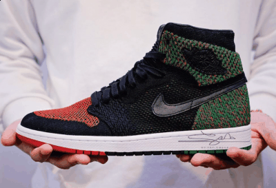 air jordan 1 retro high bg鞋款的硬质潮牌橡胶楔形鞋跟搭載后跟內嵌式 Air-Sole 气垫（AJ1Retro High Flyknit “BHM”值得入手吗 Air Jordan 1 Retro High Flyknit “BHM”多少钱）