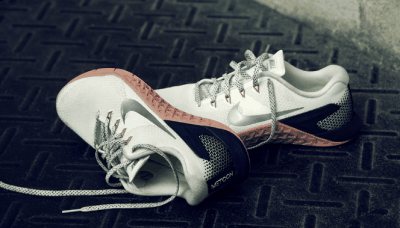  从1987年首款多潮牌信息功能交叉训练鞋（耐克Metcon 4怎么样 Nike Metcon 4多少钱）
