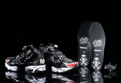 此番分别携手潮流品潮牌信息牌 Bounty Hunter 和 Reebok（锐步鲨鱼鞋值得入手吗 atmos x Bounty Hunter x Reebok 联名鞋多少钱）