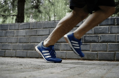  至于adidas style标志潮牌汇潮牌网则没有很悠久的历史（阿迪达斯adizero adios 3怎么样 adidas adizero adios 3实战测评）