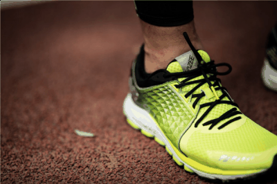 其中五个潮牌信息在美国（新百伦Vazee 2090怎么样 New Balance Vazee 2090实战测评）