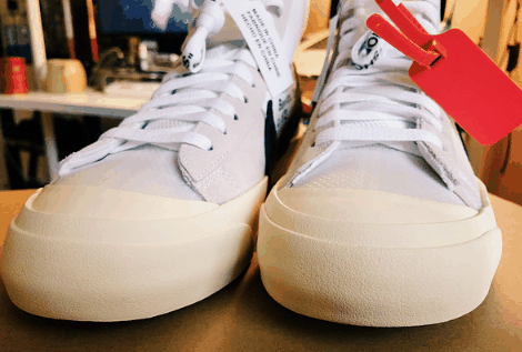 Air Presto 和 A潮牌品牌ir Max 90 四种鞋款（Nike X Off-White 