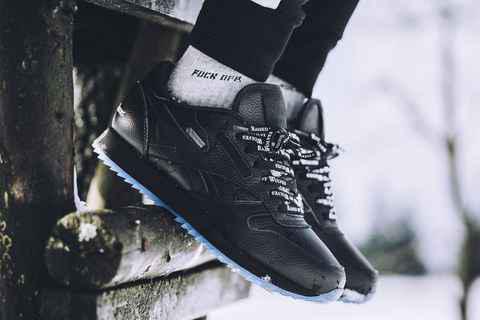锐步为为 Classic Leath潮牌信息er 打造了全新的 GORE-TEX 版本（锐步Classic Leather 系列 GORE-TEX 版本值得入手吗 Reebok 联名 Classic Leather 系列多少钱）