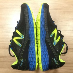  大底： 大底同样测潮牌资讯评一双越野鞋优劣的关键（NB Fresh Foam Hierro实战测评 新百伦Fresh Foam Hierro怎么样）
