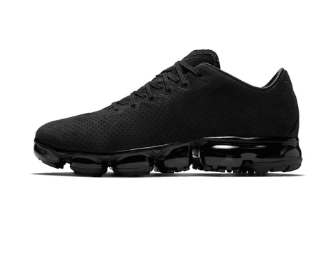 至于侧身招牌的 S潮牌资讯woosh 则被移到了后跟位置（耐克Air VaporMax LTR 麂皮版值得入手吗 Nike Air VaporMaxLTR 麂皮版多少钱）