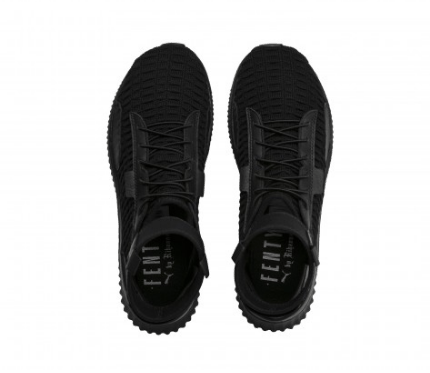 缔造出色的合脚潮牌商城度和穿脱便捷度（ PUMA Trainer Mid纯黑怎么样 Fenty x Puma 联名款Trainer Mid多少钱）
