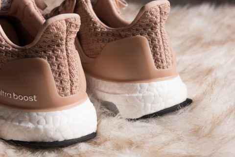 阿迪UB4.0槟粉配色细节赏析
adidas UltraBOOST 4.0 “Champagne Pink”怎么样