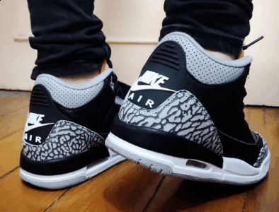 发售价格为潮牌汇潮牌网 $200 美元（AJ3元年复刻版黑水泥配色好看吗 Air Jordan 3 OG “Black Cement”深度赏析）