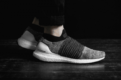 以凸起的条纹细节潮牌汇潮牌网取代了传统的鞋带系统（adidas Running UB Laceless 怎么样 UB Laceless无鞋带版多少钱）