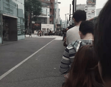 在Goros本店排队是种怎样的体验呢？排队潮牌汇潮牌网又需要什么特别的技巧？这回我到Goros本店亲身感受一番（Goro's怎么排队 Goro's排队规则和技巧）