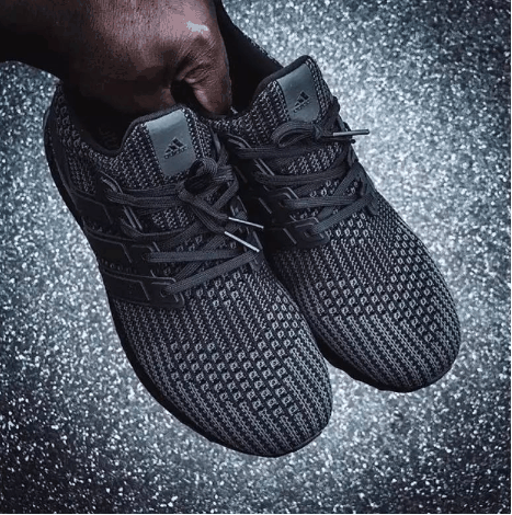 御寒效果肯潮牌商城定杠杠的（阿迪达斯UB4.0黑魂配色好看吗 adidas Ultra Boost 4.0黑魂配色细节鉴赏）