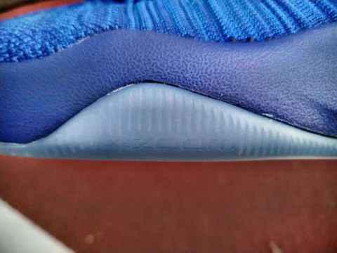 相对于外侧采用了潮牌汇潮牌网店密度相对低的编织纹路（Hyperdunk 2016深度赏析 耐克Hyperdunk2016t蓝色款实物细节赏析）