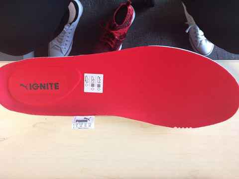 为什么说很多配色潮牌品牌都喜欢白色大底呢（彪马Ignite eveKNIT运动鞋开箱图 Puma Ignite eveKNIT实物开箱评测）