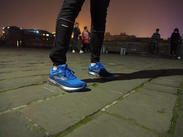 Brooks Levitate跑鞋实战测评 Levitate跑鞋脚感测评