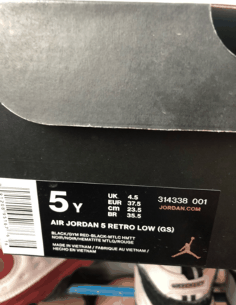 此款 Air Jordan 5 Low “Altern潮牌资讯ate ’90” 将 MJ 曾经的专属配色再现（AJ5低帮黑红配色上脚美图 AJ5低帮黑红配色开箱鉴赏）