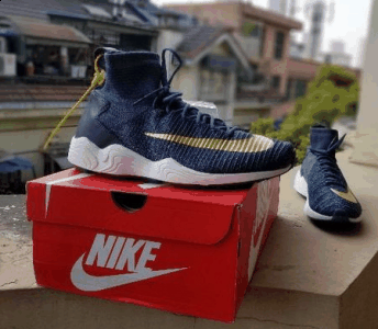 标志脱落也是潮牌商城指日可待啊（Nike吕布二代蓝狐开箱图 耐克 Zoom Mercurial XI FK实物开箱欣赏）