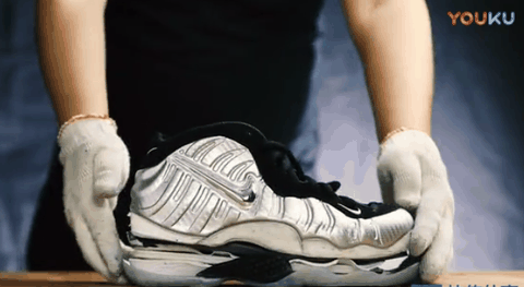 耐克银泡做工怎么样 值得买吗 ​AIR FOAMPOSITE PRO “Silver Surfer“拆解图