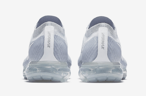  在 Nike Air潮牌 VaporMax 家族中（耐克Air VaporMax灰白配色好看吗 Air VaporMax“Pure Platinum”深度赏析）