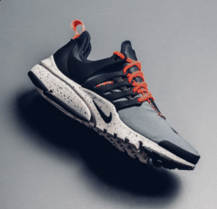 更是成为了此潮牌商城配色的点睛之笔（Nike Air Presto深蓝好看吗 耐克Air Presto Ultra SI“Binary Blue”多少钱）