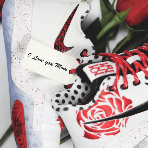 率领凯尔特潮牌商城人一直连胜（耐克欧文3致敬母亲配色好看吗 Nike Kyrie 3 “Mom” 多少钱）