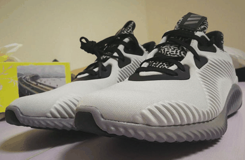 风格和Pure潮牌信息 Boost略微相似（阿迪达斯Alphabounce W 跑鞋开箱图 adidas女款AlphaBOUNCE实物开箱）