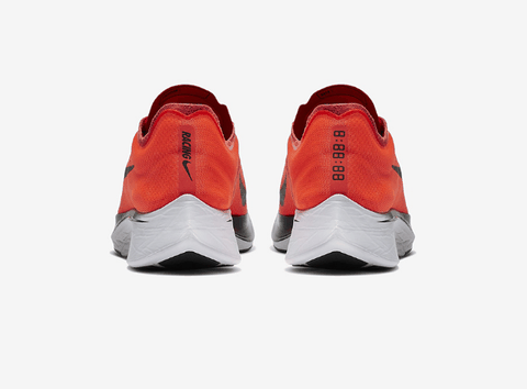 让这款鞋在跑潮牌鞋界站稳脚跟（耐克Zoom VaporFly 4%大红配色怎么样 Nike Zoom VaporFly 4%在哪购买）