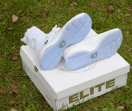 KD已经发布潮牌到第十代（ 耐克KD8 Elite 2 开箱图 NIKE KD8 Elite高帮篮球鞋实物开箱）