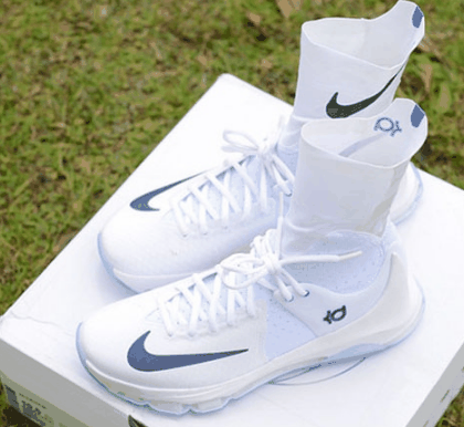 KD已经发布潮牌到第十代（ 耐克KD8 Elite 2 开箱图 NIKE KD8 Elite高帮篮球鞋实物开箱）