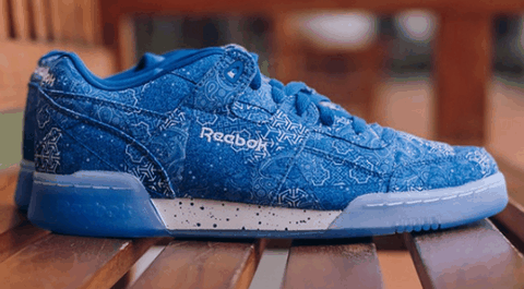 印有“R潮牌资讯eebok”标识（Limited EDT x Reebok联名运动鞋开箱图 锐步联名款 Workout Lo Plus实物开箱）