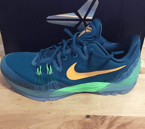 科比毒液5开箱图 Nike KOBE VENOMENON 5实物开箱欣赏