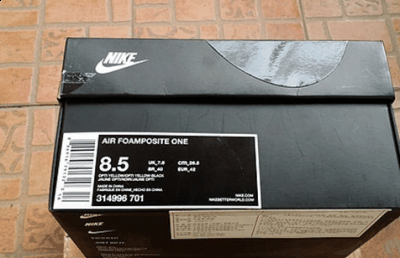采用全黑潮牌商城的设计（Nike黄喷“Wu-Tang”篮球鞋开箱图 Air Foamposite One “Wu-Tang”实物开箱）