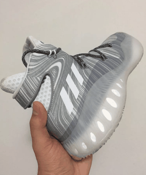  Adidas Crazy Explosive实战测评潮牌品牌 这里或许要提一提中二的侃爷（阿迪达斯Crazy Explosive灰白配色怎么样 Adidas Crazy Explosive实战测评）