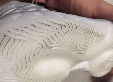 Adidas Crazy Explosive实战测评潮牌品牌 这里或许要提一提中二的侃爷（阿迪达斯Crazy Explosive灰白配色怎么样 Adidas Crazy Explosive实战测评）