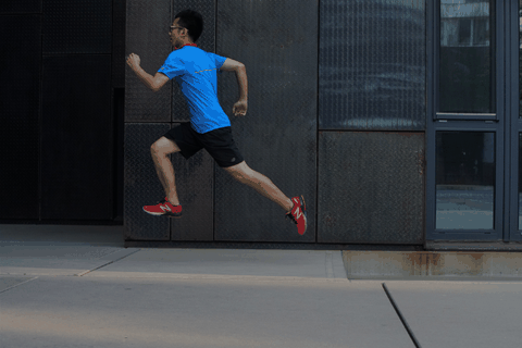 借鉴了不少田潮牌品牌径钉鞋的设计（新百伦1400v5怎么样 New Balance 1400v5实战测评）