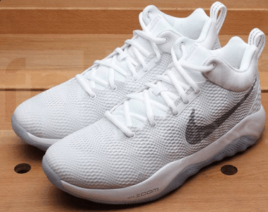 可是在实战潮牌商城中数次发现（Nike Zoom Rev实战测评 耐克Zoom Rev系列实战怎么样）