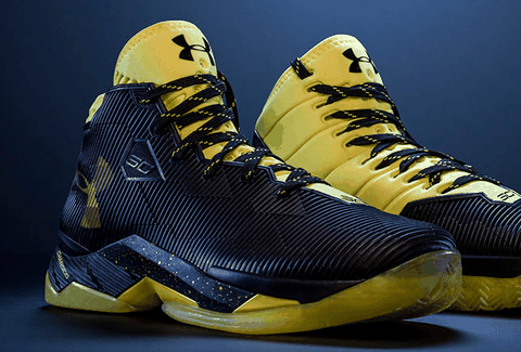 安德玛库里2.5黑色计程车配色开箱图潮牌商城 Under Armour Curry 2.5 “Black Taxi” 实物开箱美图欣赏（安德玛库里2.5黑色计程车配色开箱图 Under Armour Curry 2.5 “Black Taxi” 实物开箱美图欣赏）