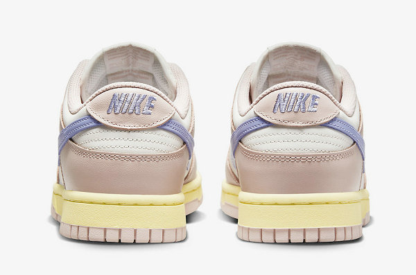 这款 Dunk Low 与「迪士尼顶潮牌商城流女明星」玲娜贝儿配色十分相似（耐克 Dunk Low 全新“Pink Oxford”配色鞋款即将上市）