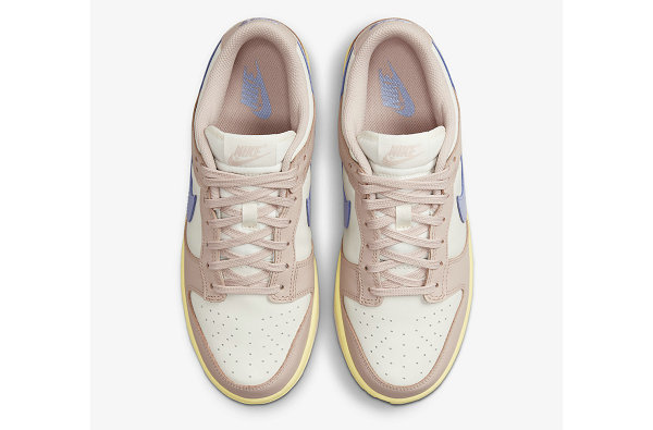 这款 Dunk Low 与「迪士尼顶潮牌商城流女明星」玲娜贝儿配色十分相似（耐克 Dunk Low 全新“Pink Oxford”配色鞋款即将上市）