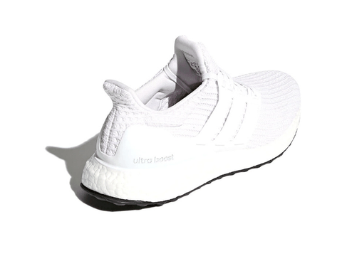 阿迪达斯UB4.0纯白配色怎么潮牌汇潮牌网样 adidas Ultra Boost 4.0纯白配色多少钱（阿迪达斯UB4.0纯白配色怎么样 adidas Ultra Boost 4.0纯白配色多少钱）