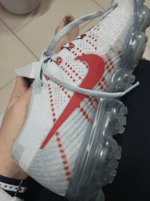 演绎了AIR MAX作为造潮牌汇潮牌网店型灵感的无限可能性（耐克VaporMax大红配色怎么样 Nike Air VaporMax大红配色开箱图）