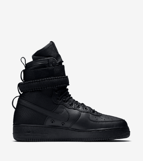 这个配色就是潮牌信息一纯黑为主（耐克全新SF-AF1三重黑配色怎么样 Nike SF AF-1 Triple Black配色在哪购买）
