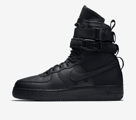 这个配色就是潮牌信息一纯黑为主（耐克全新SF-AF1三重黑配色怎么样 Nike SF AF-1 Triple Black配色在哪购买）
